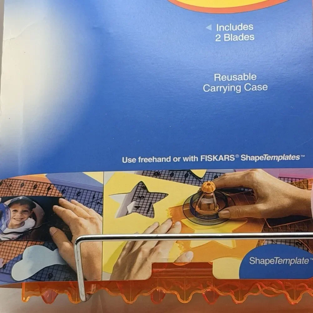 Fiskars ShapeCutter Scrapbooking Tool Lot 6 ShapeTemplates Borders Flowers Craft